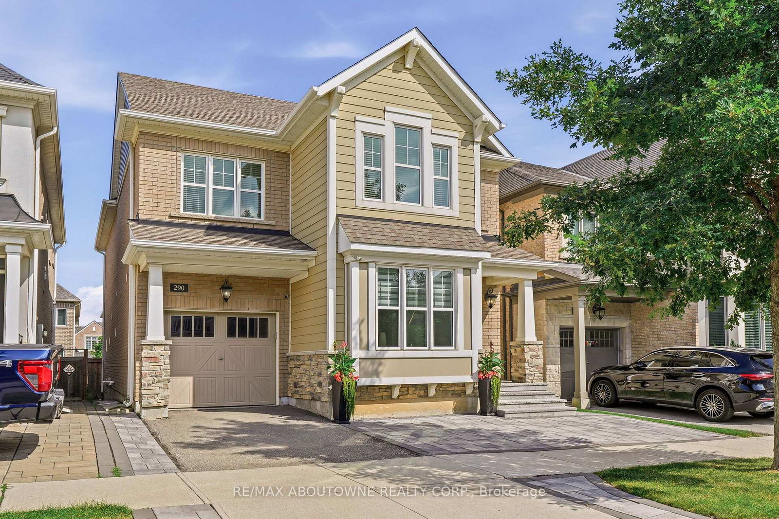290-wisteria-way-oakville-ontario-w13698862