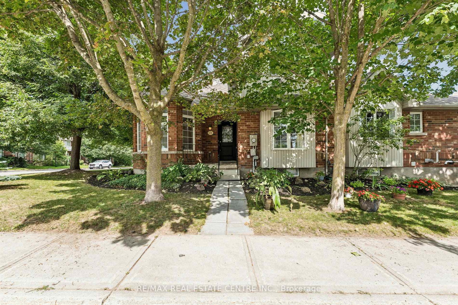 131-montgomery-boulevard-orangeville-ontario-w13698914