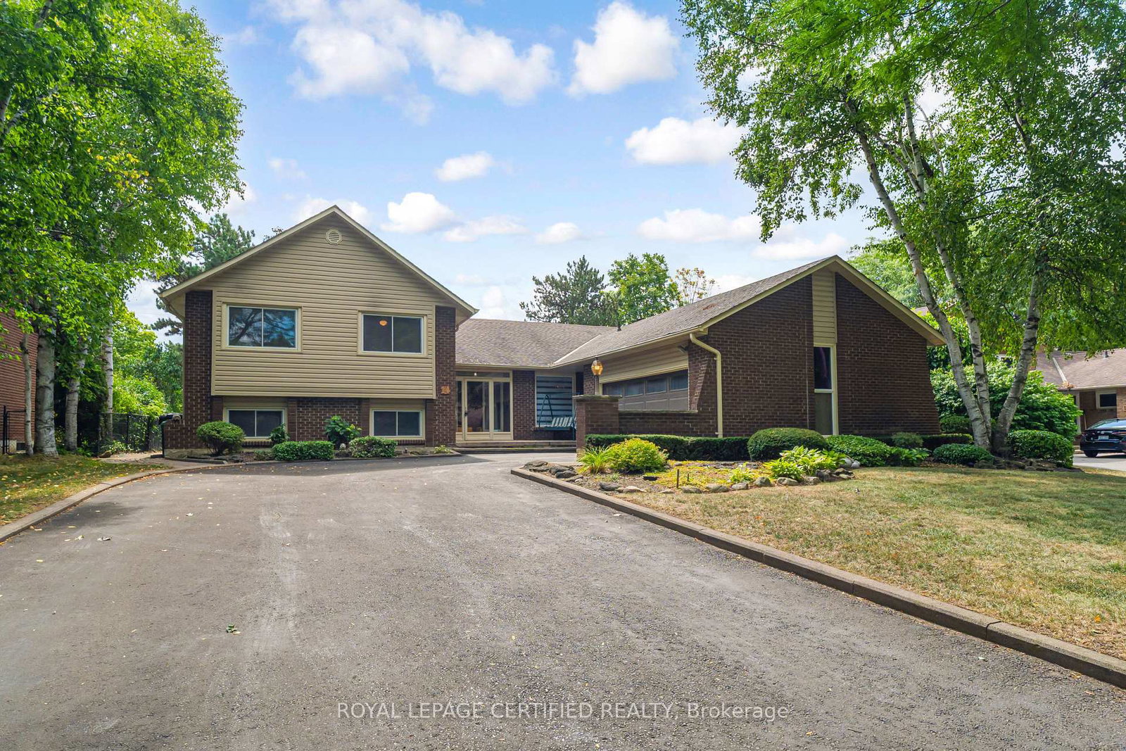 14-broomfield-court-brampton-ontario-w13698926