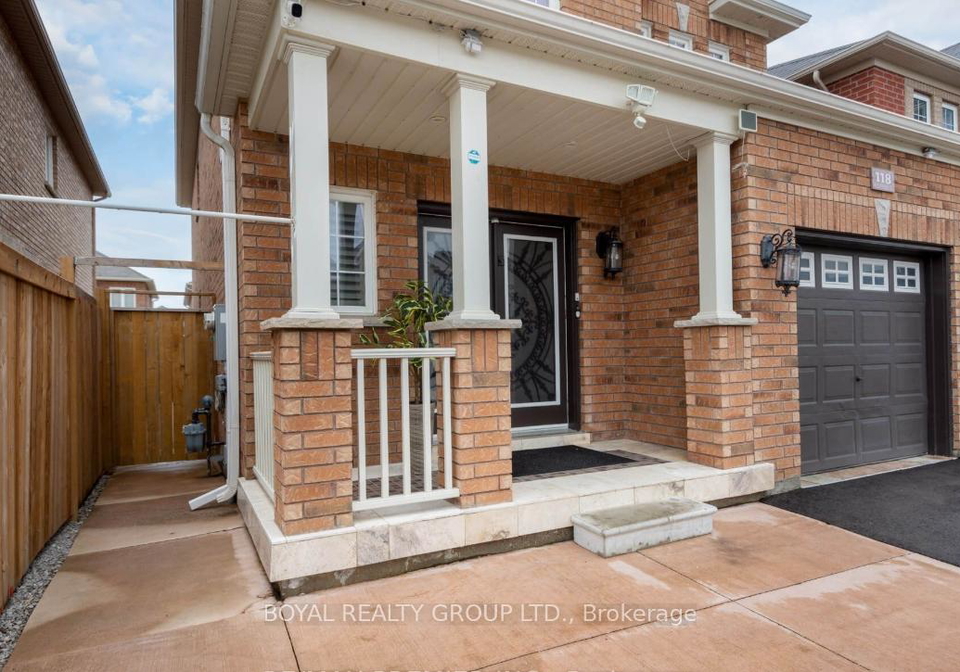118-footbridge-crescent-brampton-ontario-w13699168