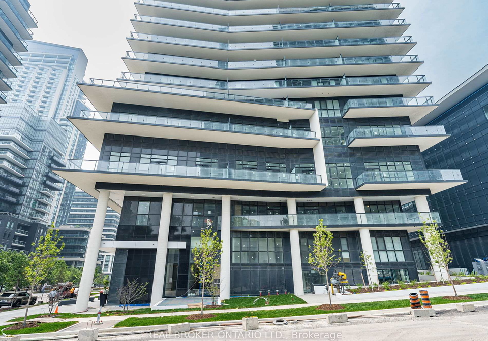 38-annie-craig-drive-toronto-etobicoke-ontario-w13699304
