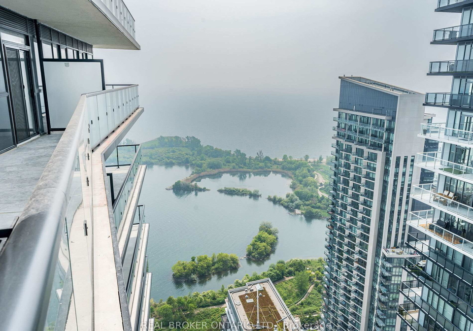 38-annie-craig-drive-toronto-etobicoke-ontario-w13699304