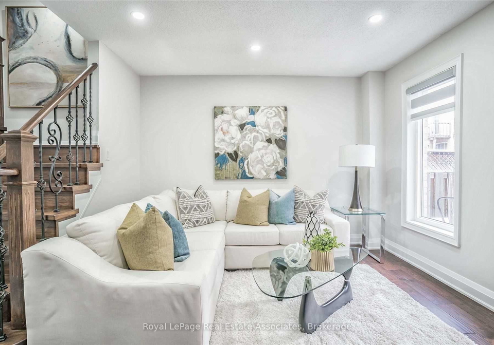 7153-fairmeadow-crescent-mississauga-ontario-w13699340