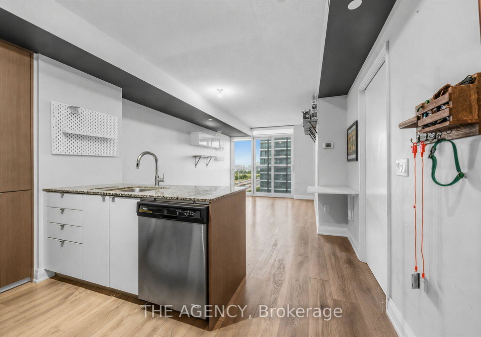 9-valhalla-inn-road-toronto-etobicoke-ontario-w13699384