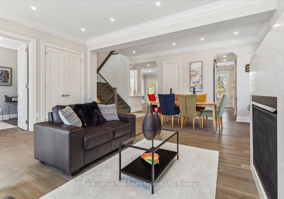 1211-pinegrove-road-oakville-ontario-w13699476
