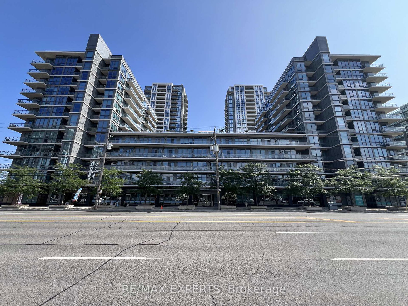 1185-the-queensway-toronto-etobicoke-ontario-w13699584