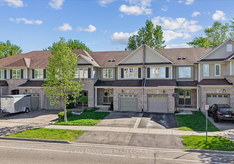 2020-colonel-william-parkway-oakville-ontario-w13699626