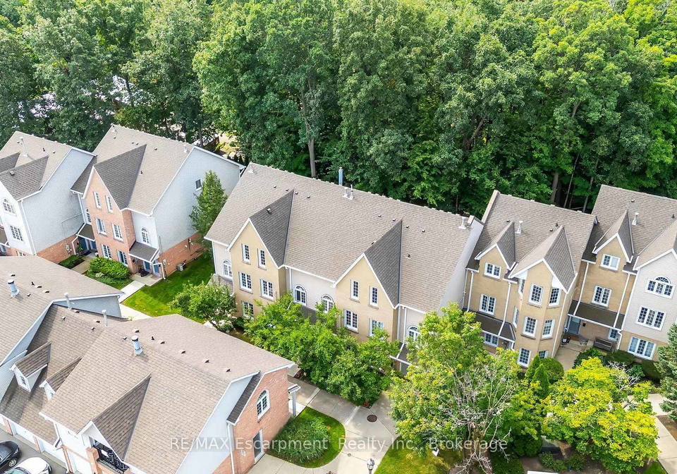 2110-cleaver-avenue-burlington-ontario-w13699674