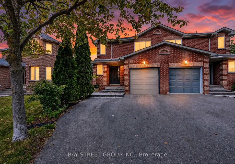 17-inverhuron-trail-oakville-ontario-w13699692