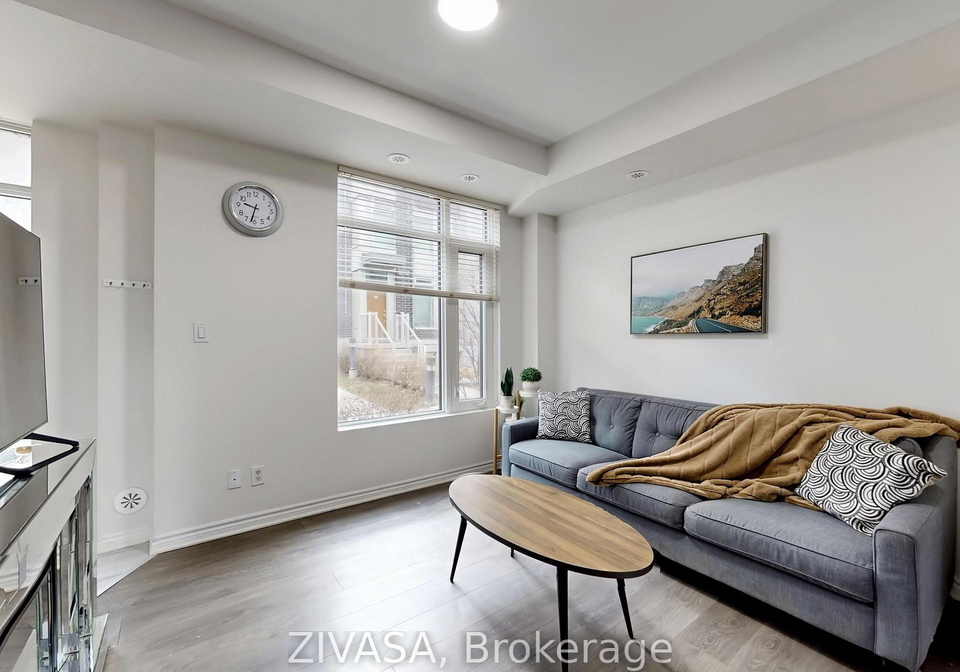 15-applewood-lane-toronto-etobicoke-ontario-w13699736