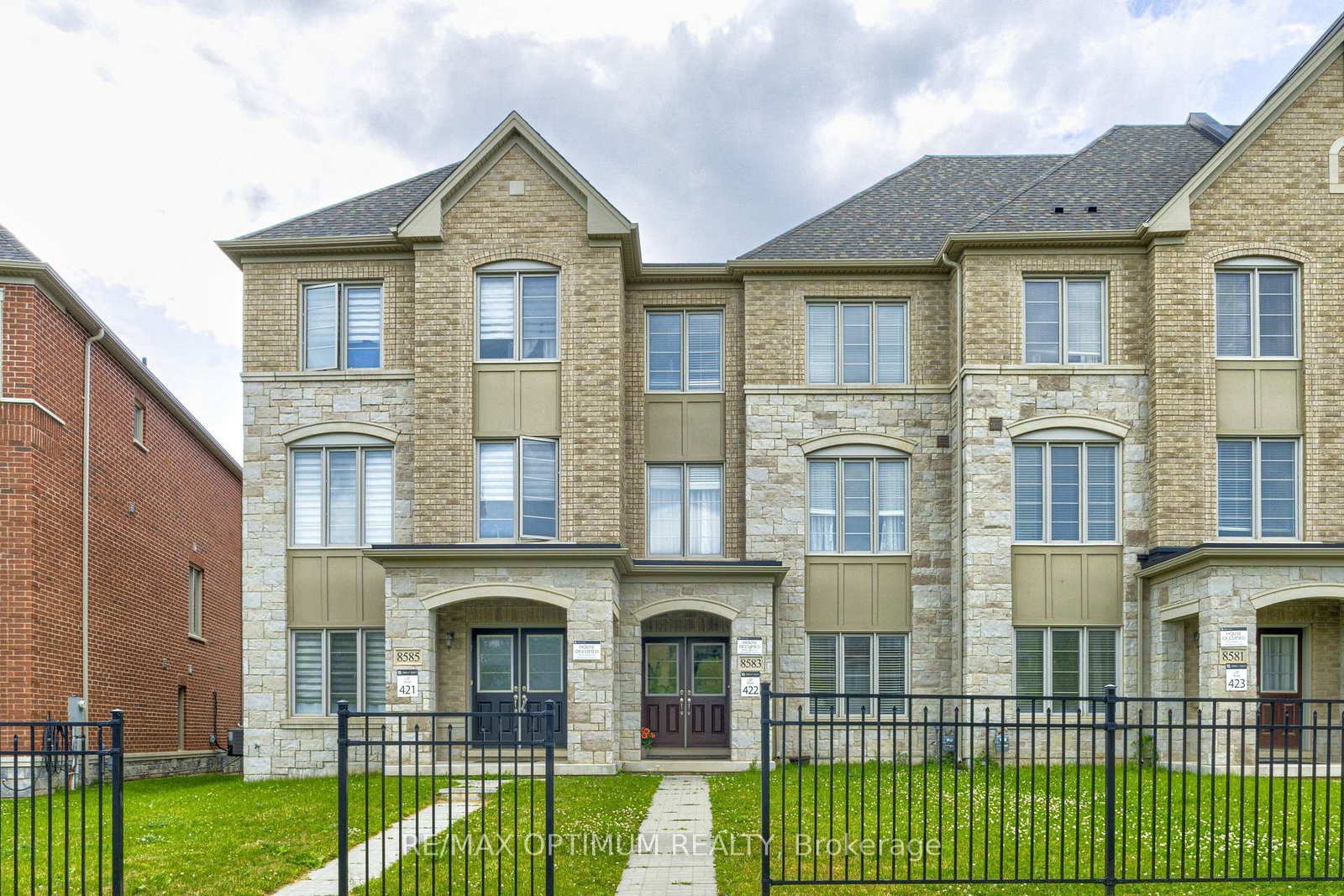 8583-financial-drive-brampton-ontario-w13699940