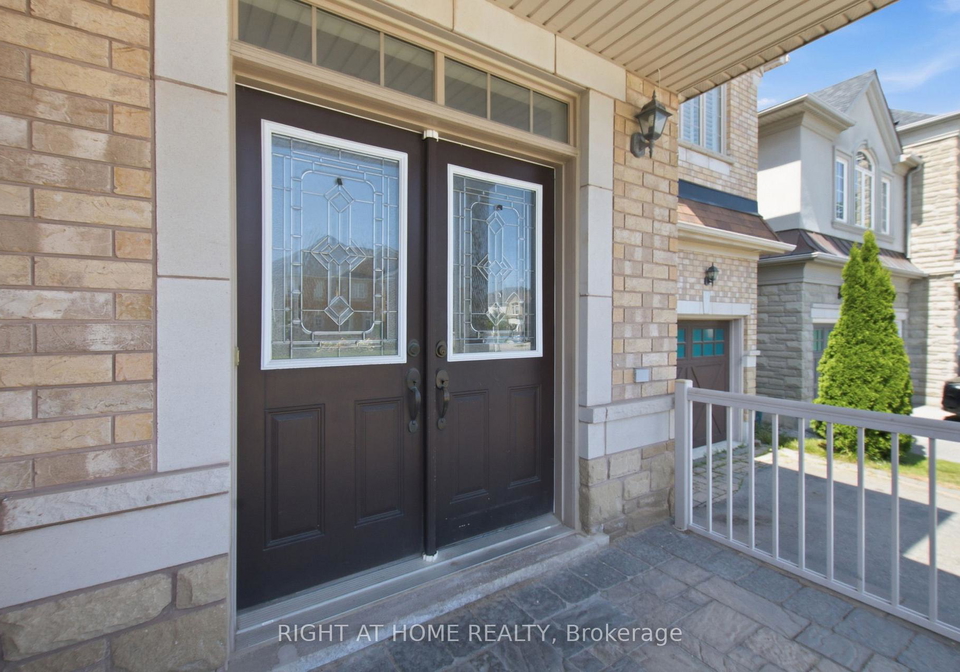 4713-thomas-alton-boulevard-burlington-ontario-w13699974