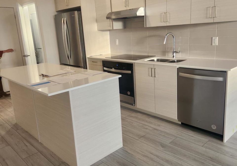1035-southdown-road-mississauga-ontario-w13700096