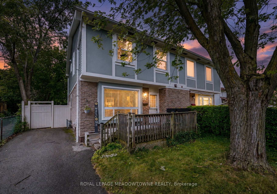 37-salisbury-circle-brampton-ontario-w13700132