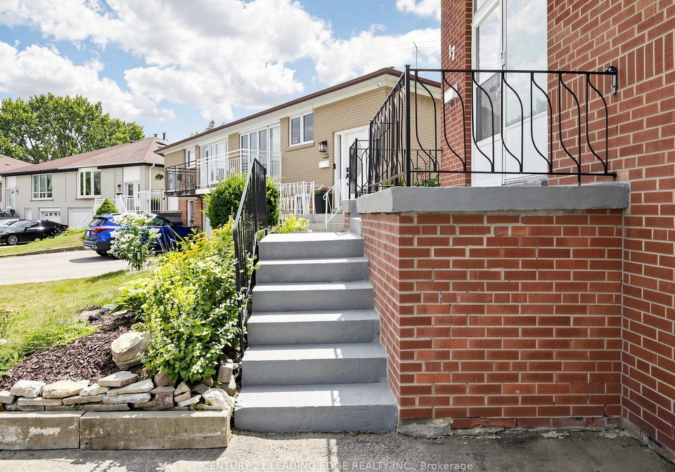 17-tinton-crescent-toronto-etobicoke-ontario-w13700170