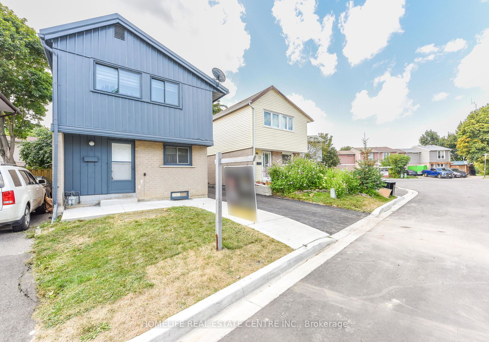 2-hilda-court-brampton-ontario-w13700192