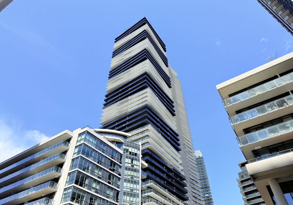 56-annie-craig-drive-toronto-etobicoke-ontario-w13700364
