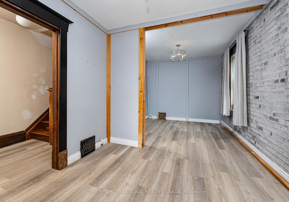 4-marshall-boulevard-toronto-toronto-ontario-w13700596
