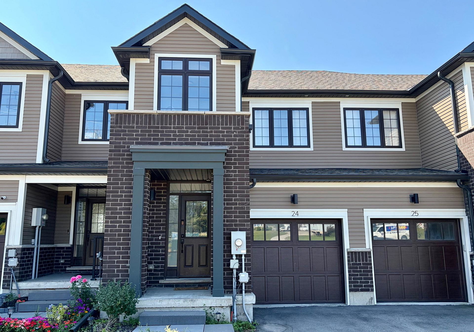 690-broadway-orangeville-ontario-w13700784