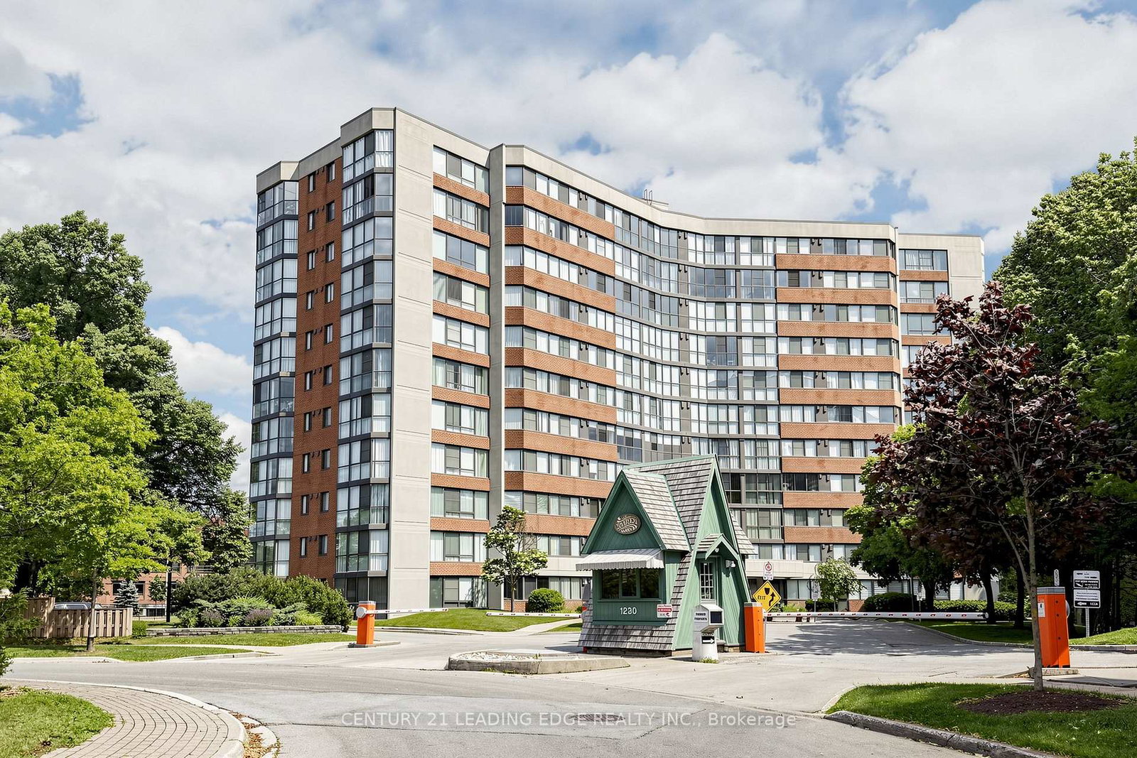 1230-marlborough-court-w-oakville-ontario-w13700864