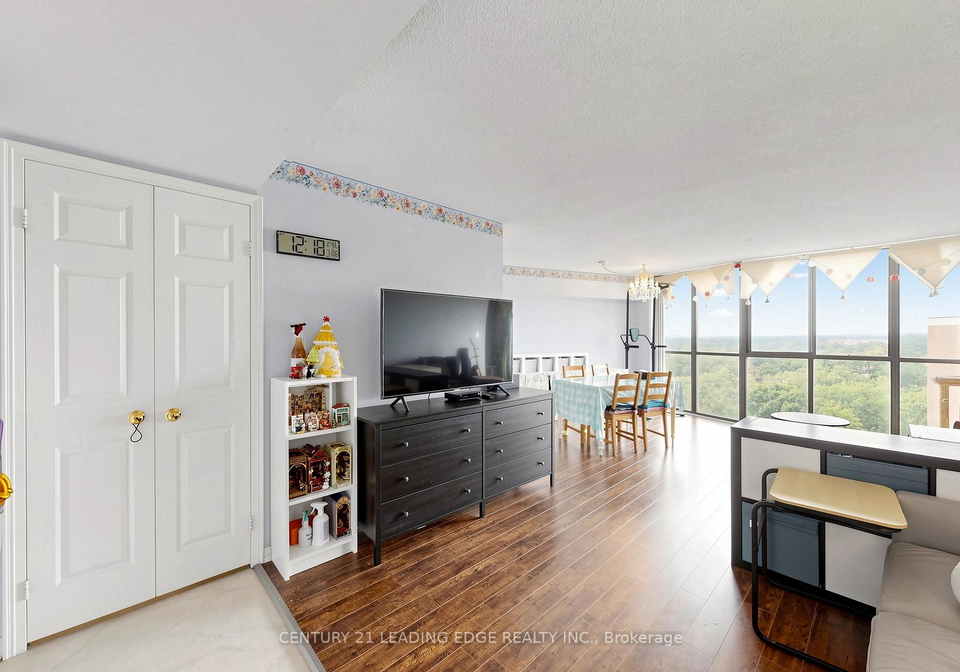 1230-marlborough-court-w-oakville-ontario-w13700864
