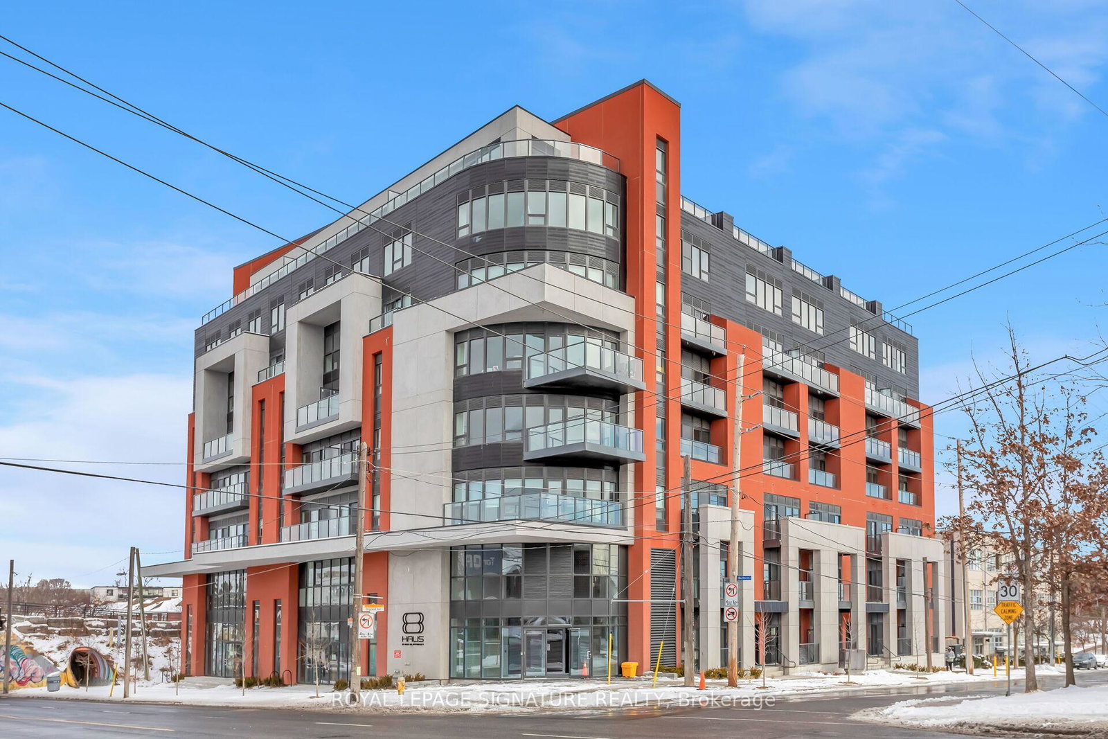 2433-dufferin-street-w-toronto-north-york-ontario-w13700888