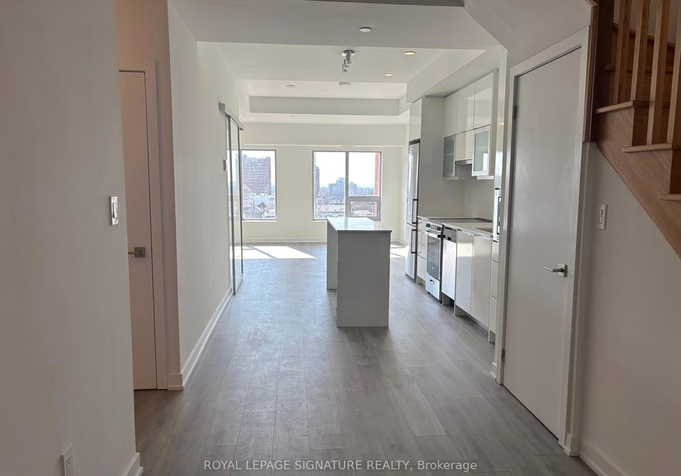 2433-dufferin-street-w-toronto-north-york-ontario-w13700888