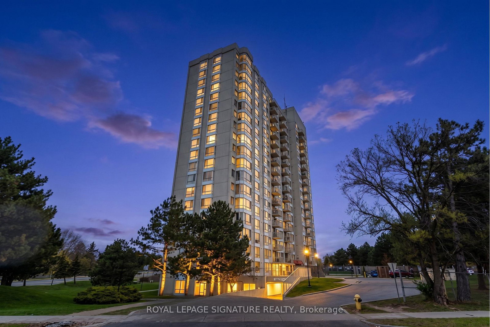 3390-weston-road-toronto-york-ontario-w13700920