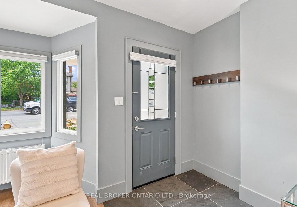 671-scarlett-road-toronto-etobicoke-ontario-w13701008