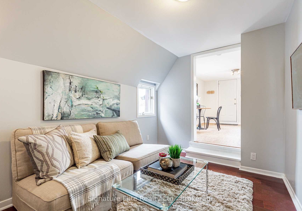 393-westmoreland-avenue-n-toronto-toronto-ontario-w13701030