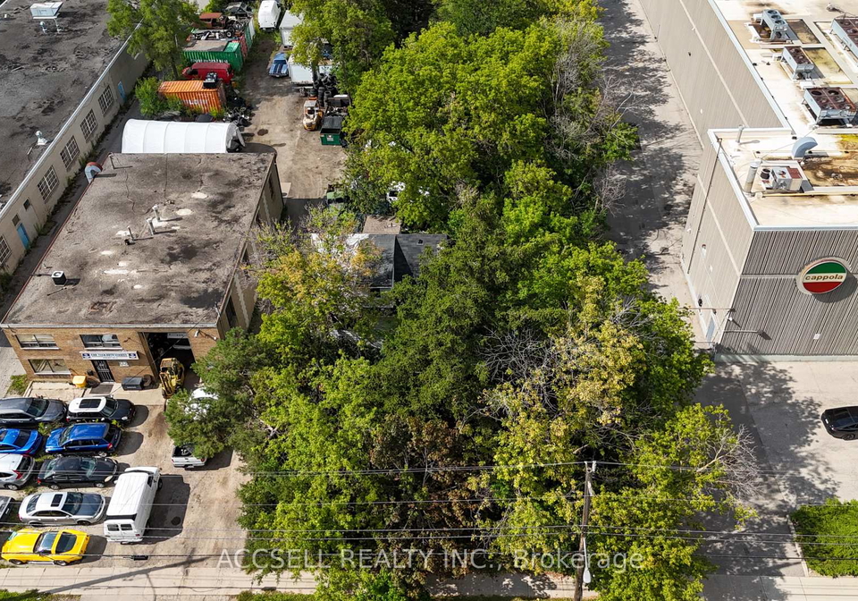 100-cartwright-avenue-toronto-north-york-ontario-w13701046