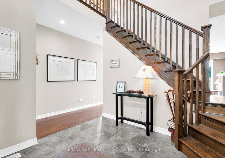 35-st-pauls-place-orangeville-ontario-w13701060