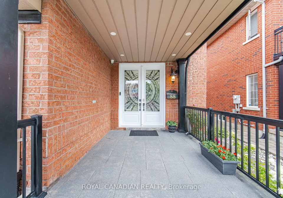 88-olde-town-road-brampton-ontario-w13701204