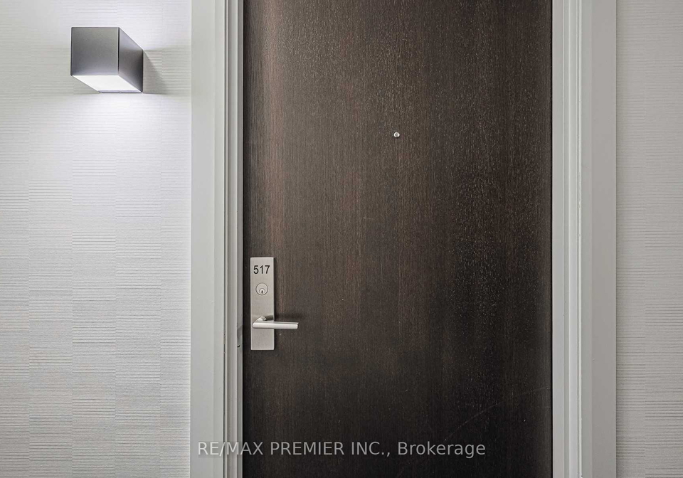 39-annie-craig-drive-toronto-etobicoke-ontario-w13701328