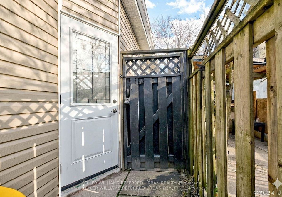 2039-davenport-road-toronto-toronto-ontario-w13701384