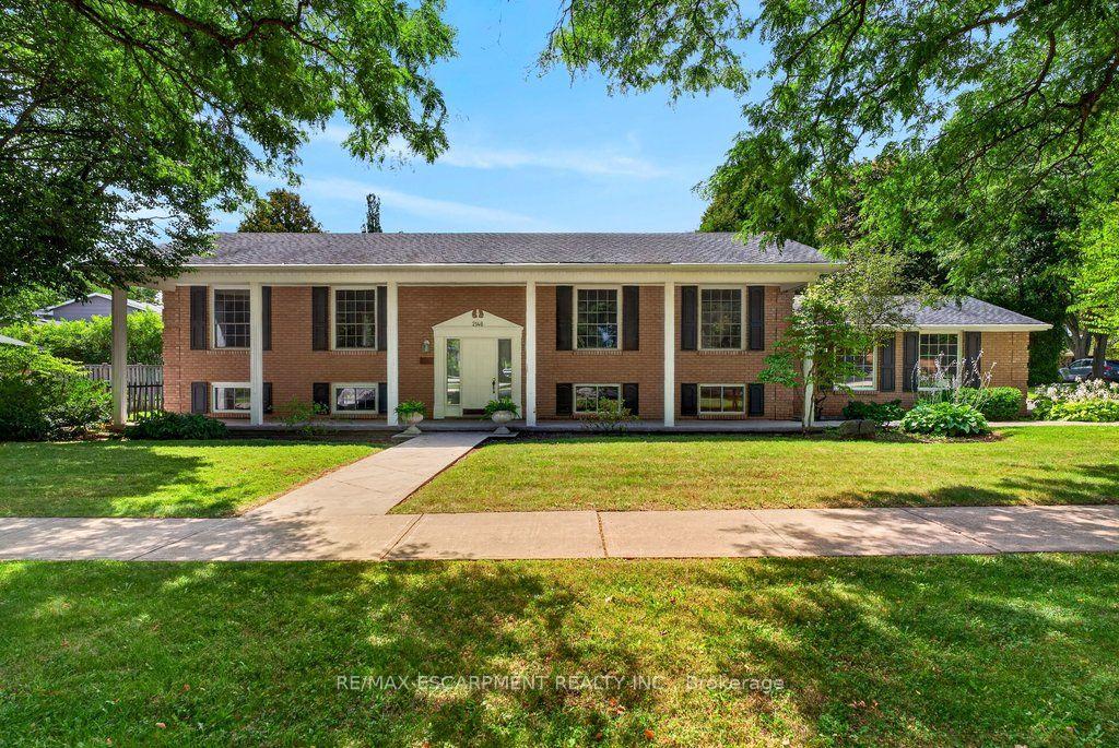 2148-kerns-road-burlington-ontario-w13701434