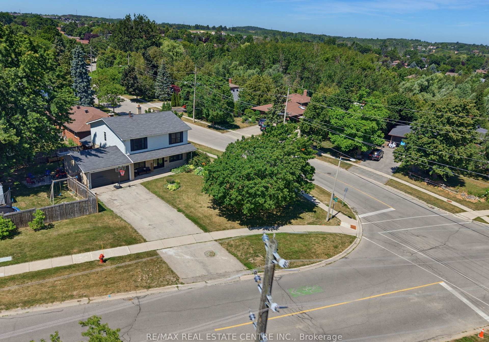 39-amelia-street-orangeville-ontario-w13701492