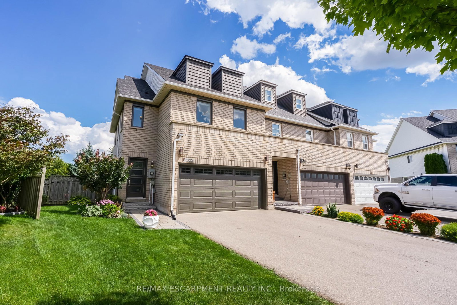 2125-white-dove-circle-oakville-ontario-w13701538