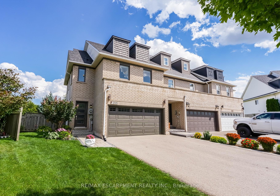 2125-white-dove-circle-oakville-ontario-w13701538