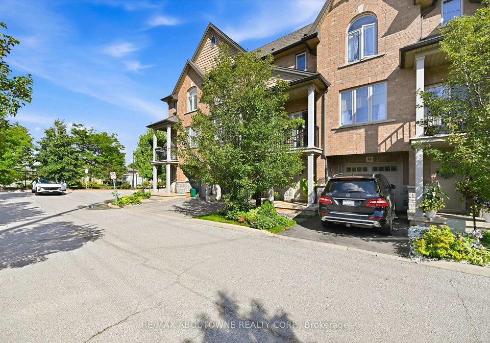 2985-jackson-drive-burlington-ontario-w13701558