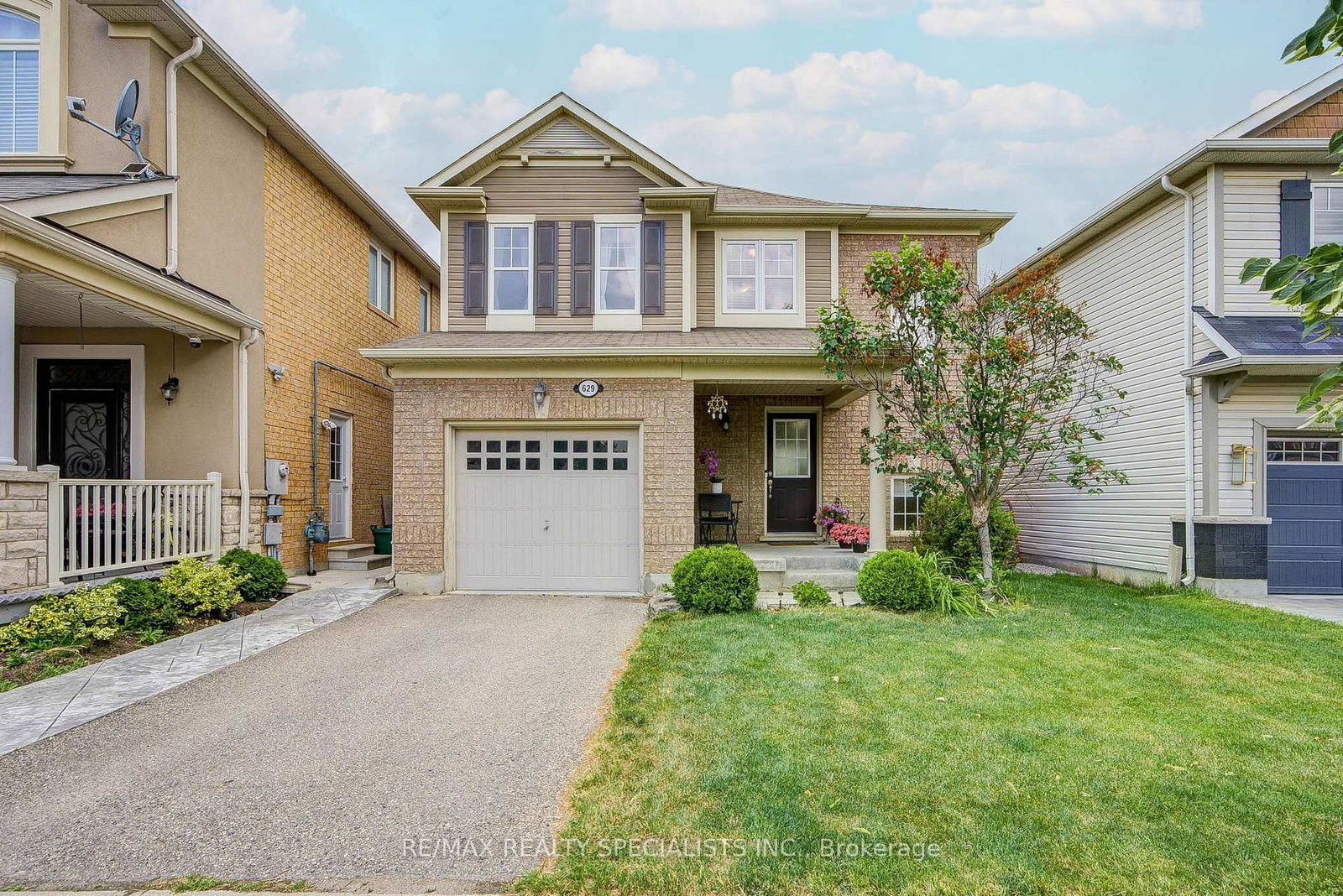 629-symons-crossing-milton-ontario-w13701660