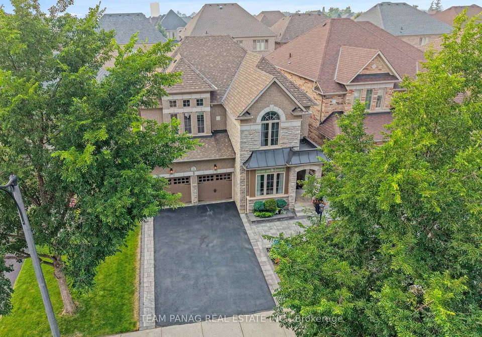 32-impulse-circle-brampton-ontario-w13701762