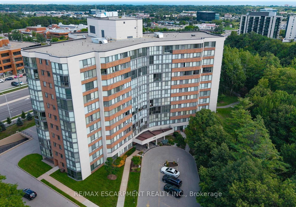 1230-marlborough-court-oakville-ontario-w13701794