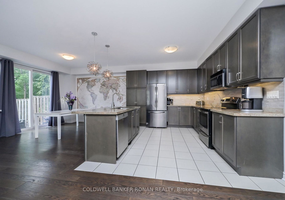 2375-glenwood-school-drive-burlington-ontario-w13701822