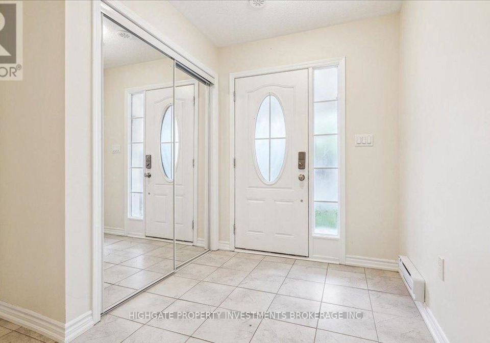 107-lemieux-court-milton-ontario-w13701840