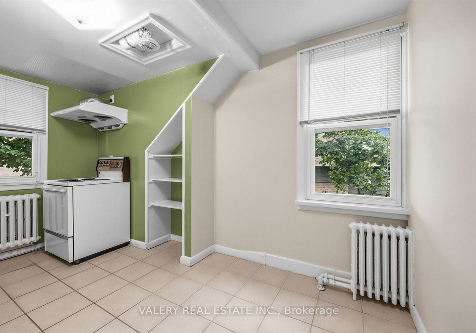 8-thirty-third-street-toronto-etobicoke-ontario-w13701922