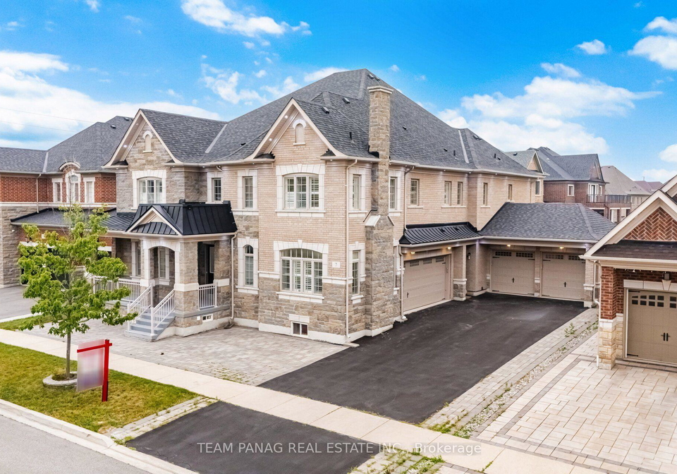 7-balloon-crescent-brampton-ontario-w13702016