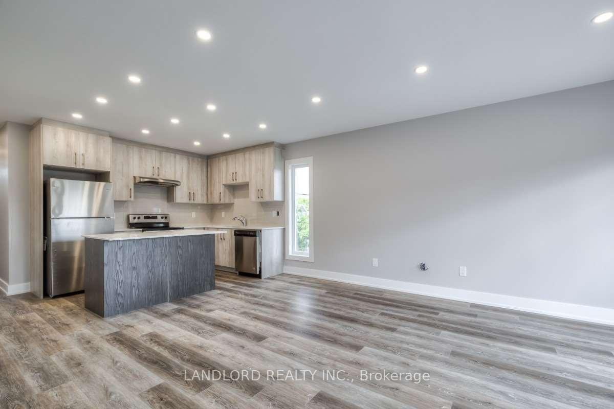5rockcliffe-boulevard-toronto-toronto-ontario-w13702038