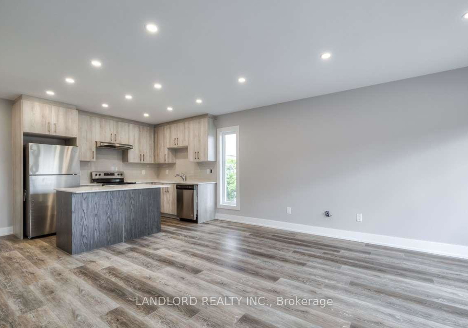5rockcliffe-boulevard-toronto-toronto-ontario-w13702038