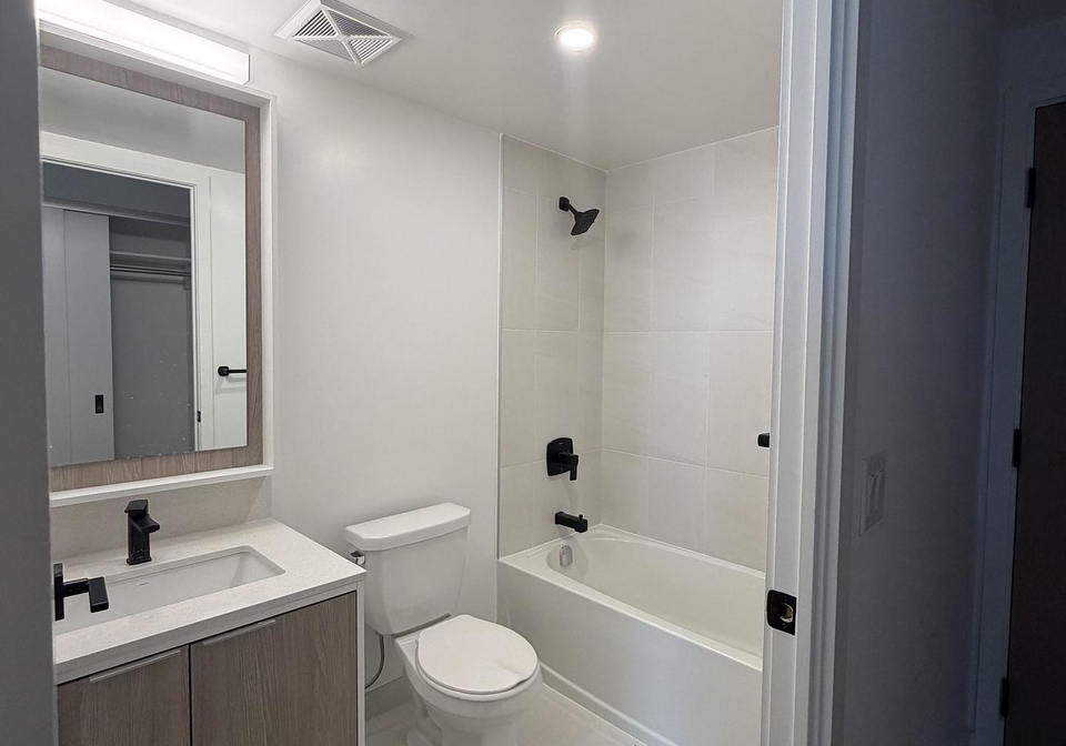 36-zorra-street-toronto-etobicoke-ontario-w13702130